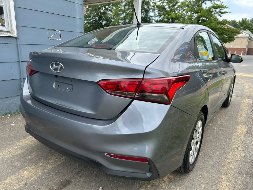 2019 Hyundai Accent SE - Photo 29