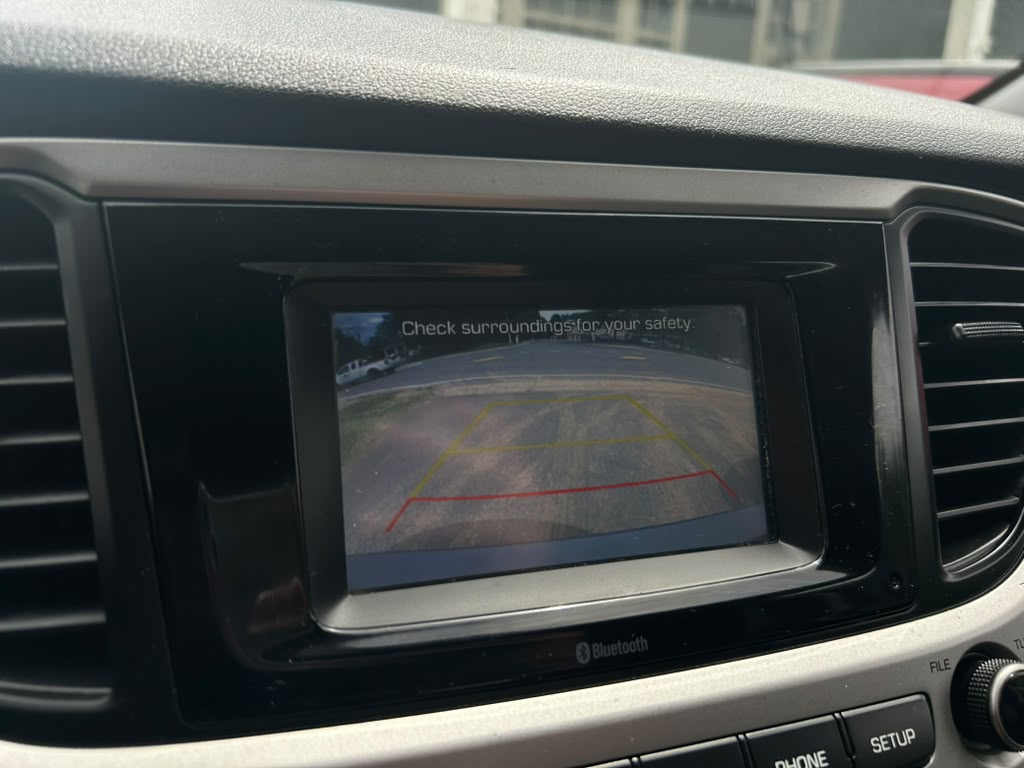 2019 Hyundai Accent SE - Photo 11
