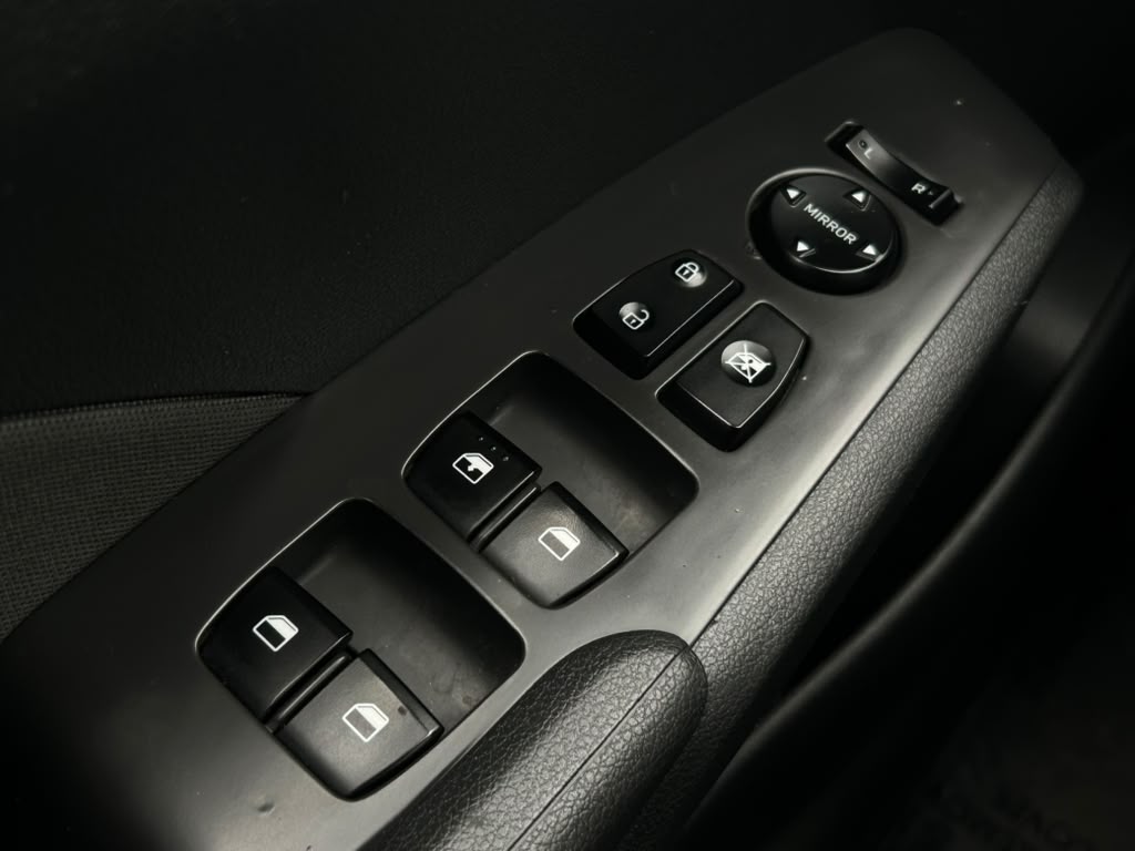 2019 Hyundai Accent SE - Photo 17