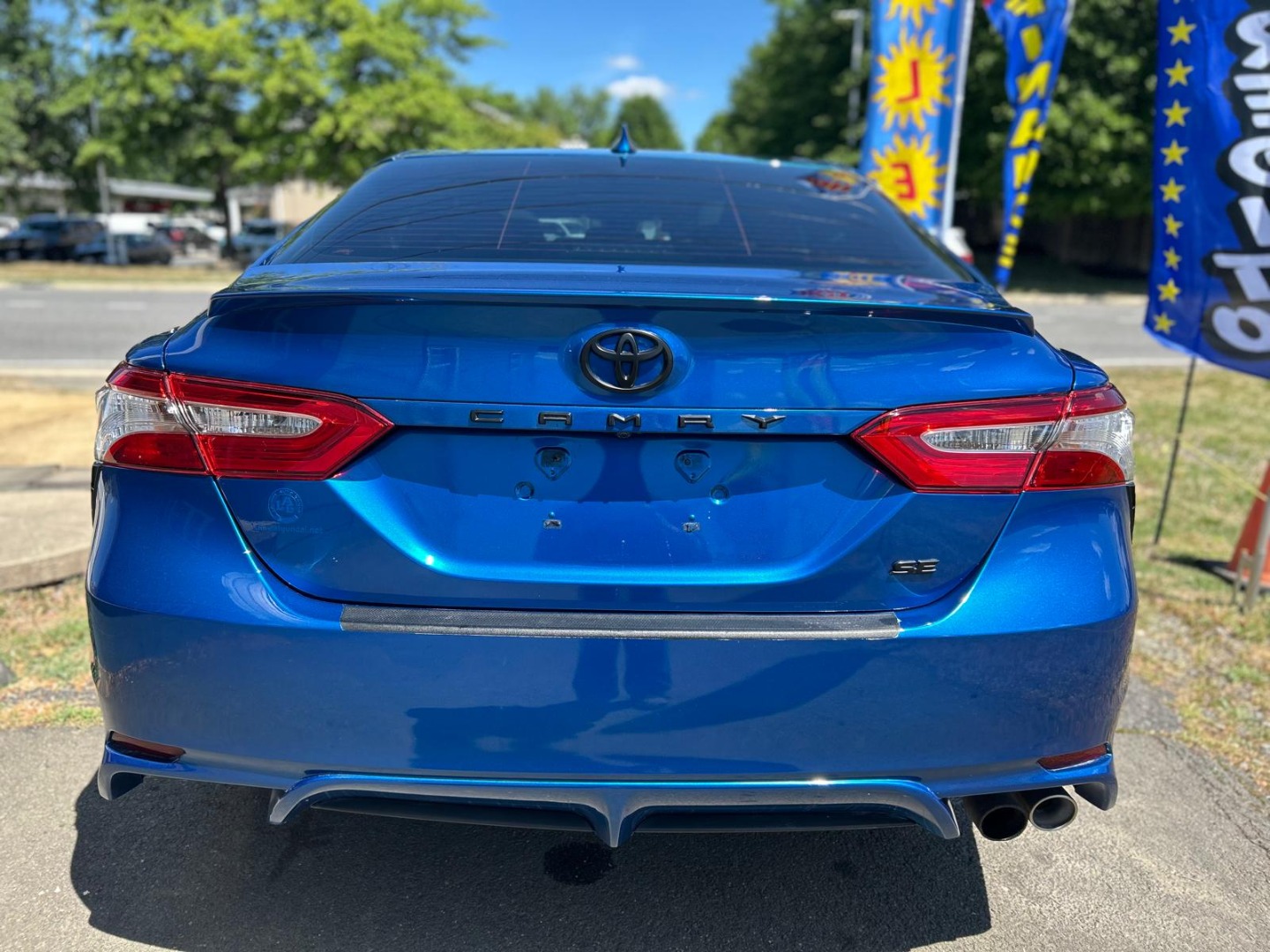 2020 Toyota Camry SE - Photo 41