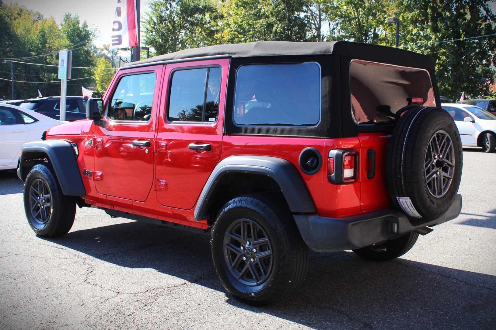2024 Jeep Wrangler 4-Door Sport S - Photo 5