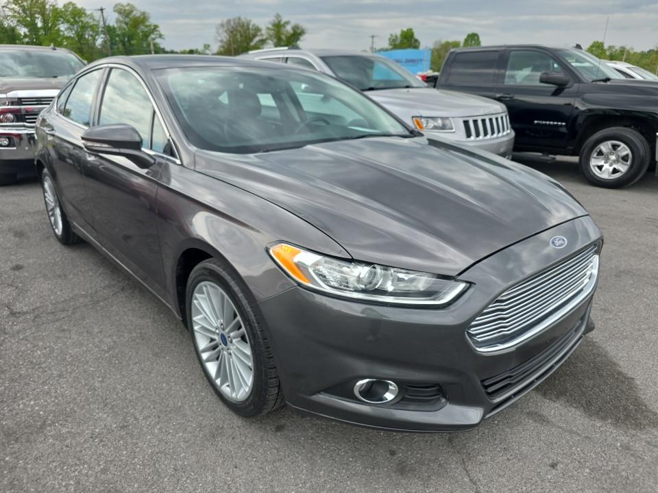 2016 Ford Fusion SE FWD's photo