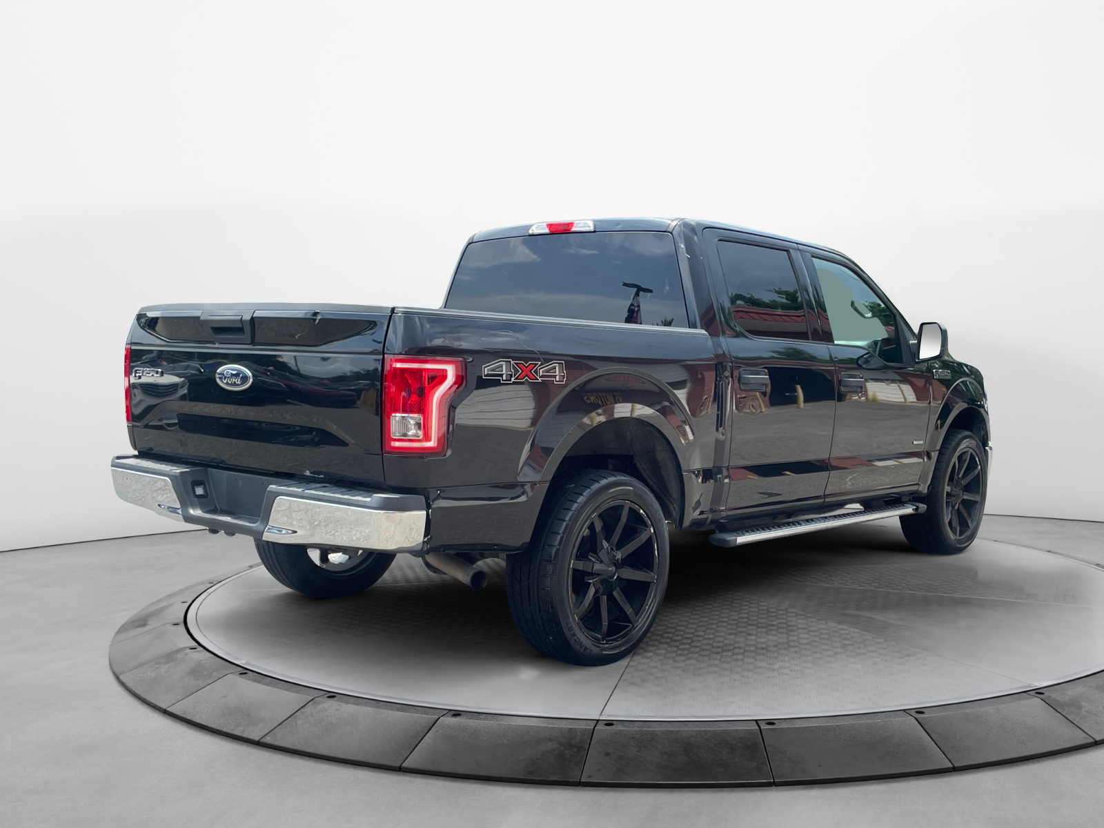 2015 Ford F-150 XLT - Photo 9