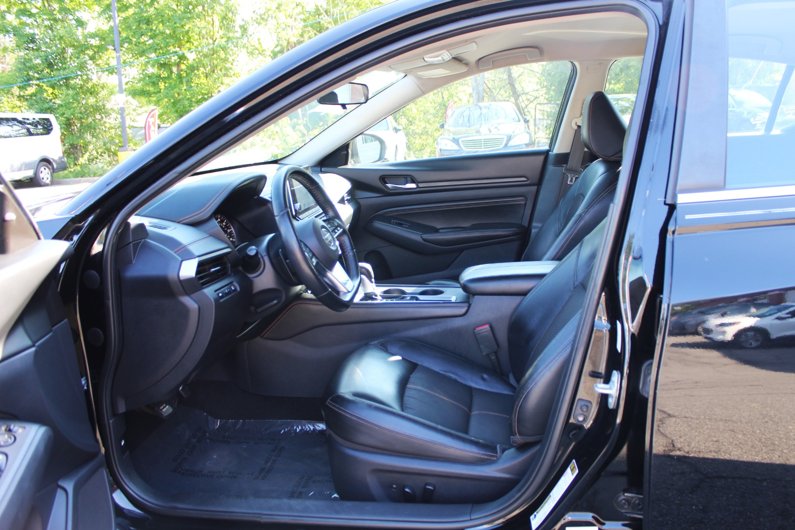 2019 Nissan Altima SR - Photo 19