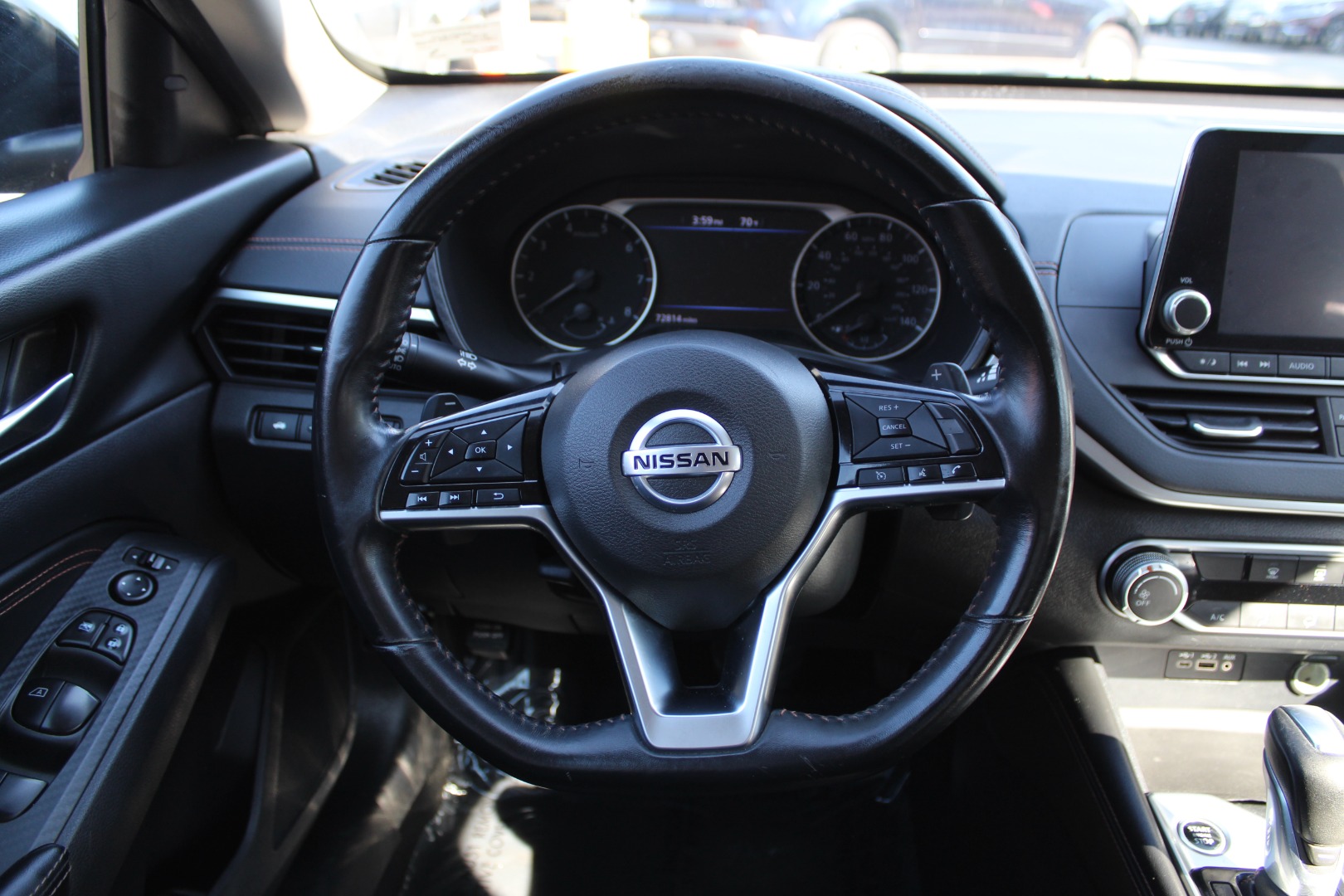 2019 Nissan Altima SR - Photo 27
