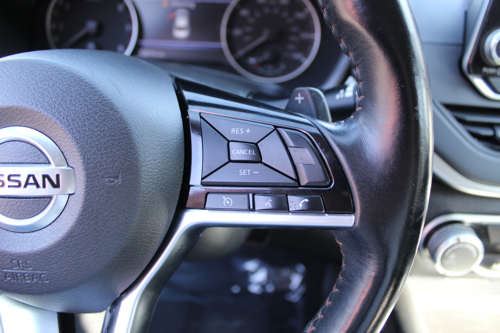 2019 Nissan Altima SR - Photo 31