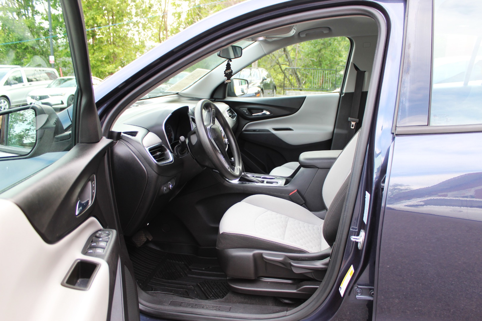 2018 Chevrolet Equinox LS - Photo 19