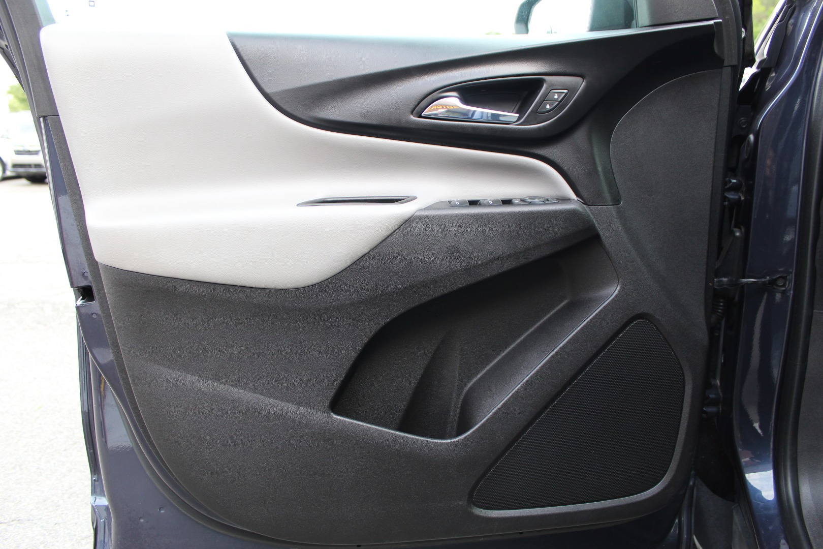 2018 Chevrolet Equinox LS - Photo 21