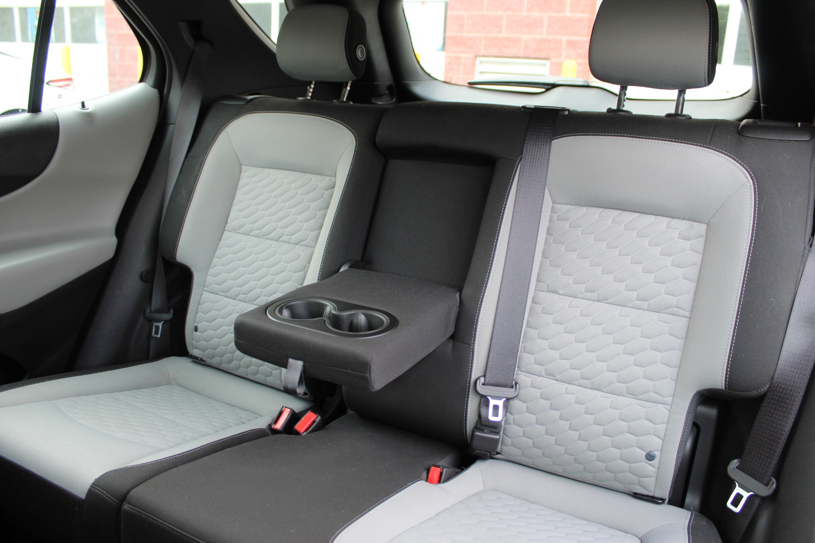 2018 Chevrolet Equinox LS - Photo 45