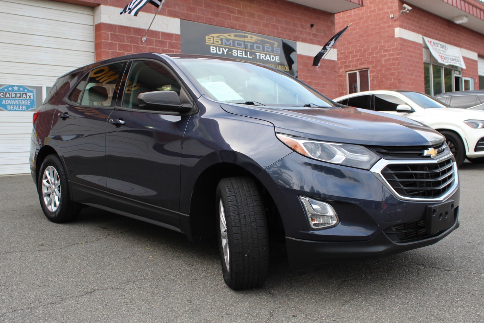2018 Chevrolet Equinox LS - Photo 13