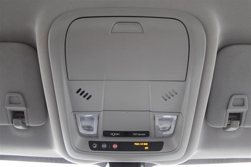 2018 Chevrolet Equinox LS - Photo 42