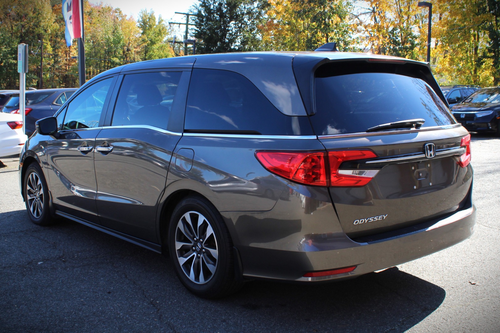 2021 Honda Odyssey EX-L - Photo 5