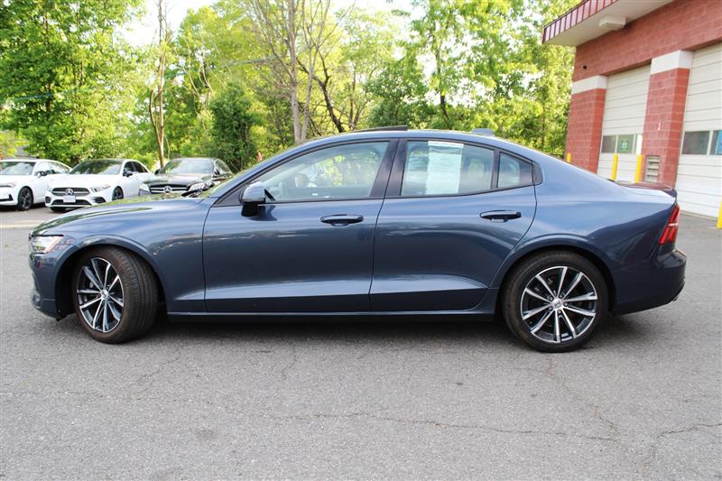 2021 Volvo S60 Momentum - Photo 4