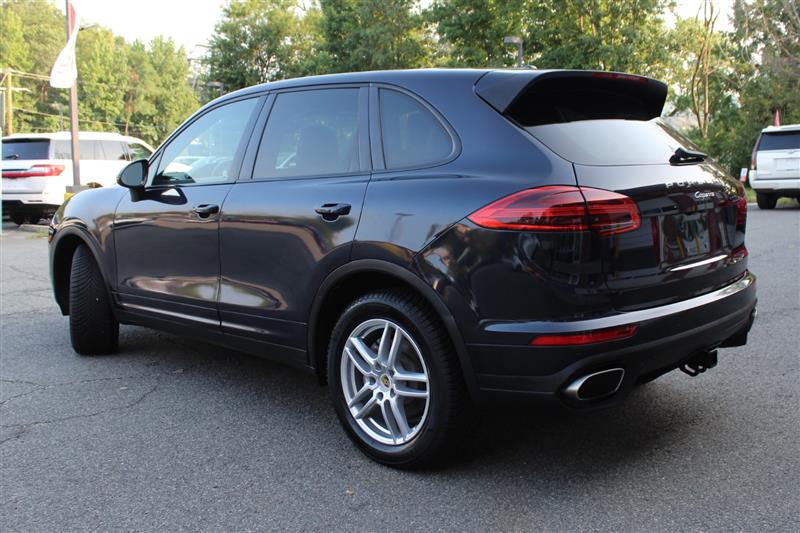 2016 Porsche Cayenne Base - Photo 6