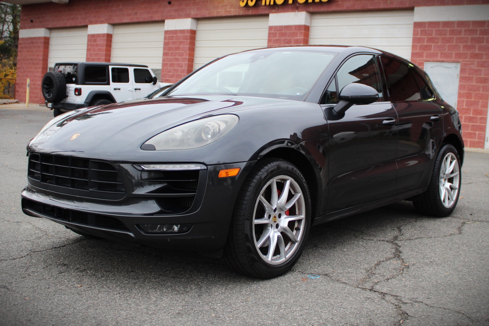 2017 Porsche Macan GTS's photo