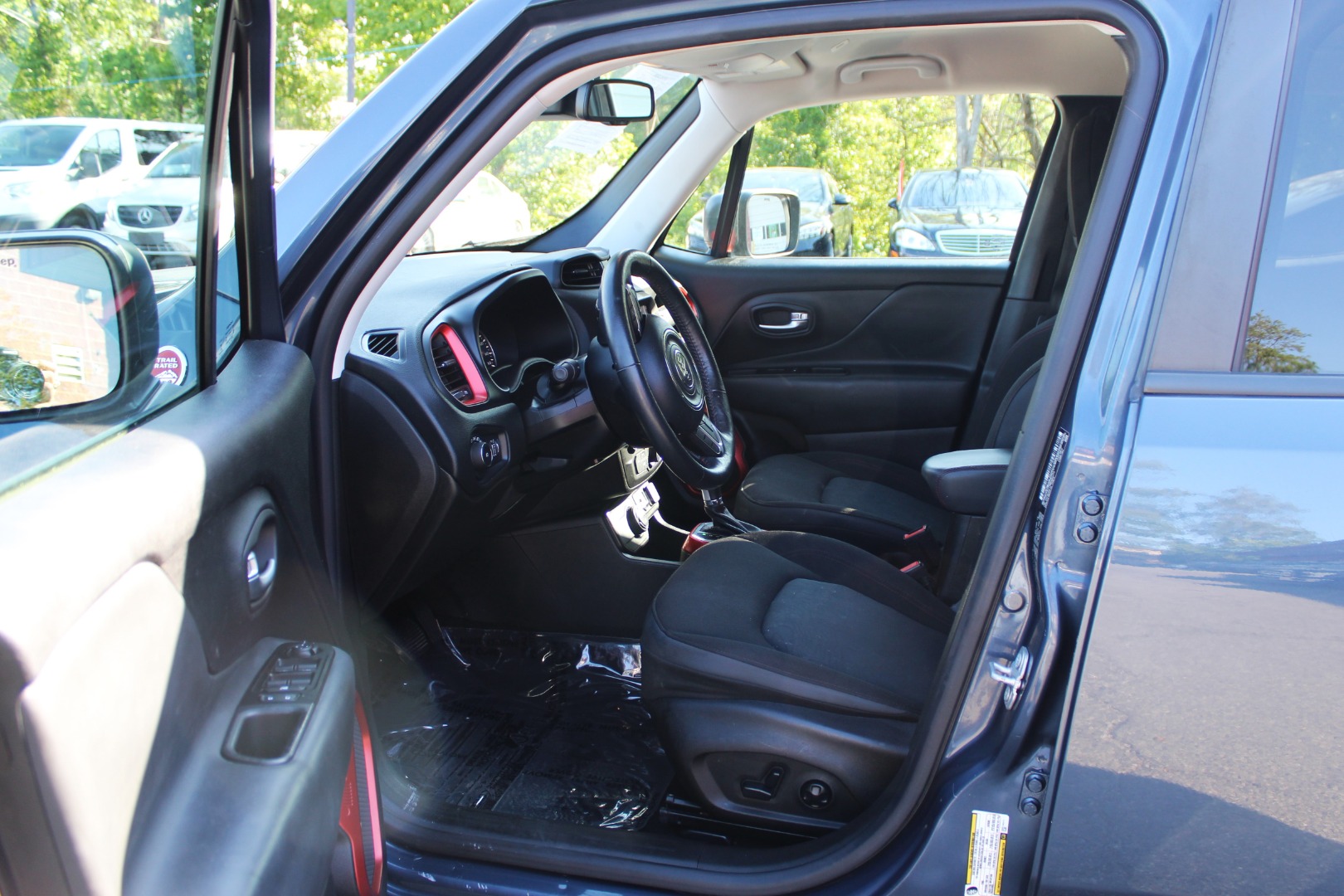 2021 Jeep Renegade Trailhawk - Photo 19