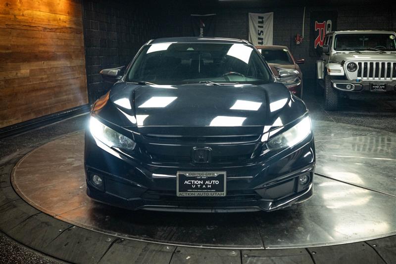 View vehicle photo 4
