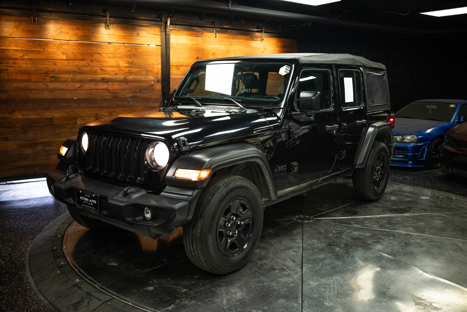 Vehicle Image 2