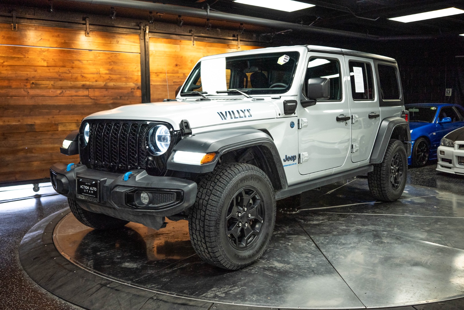 Vehicle Image 2