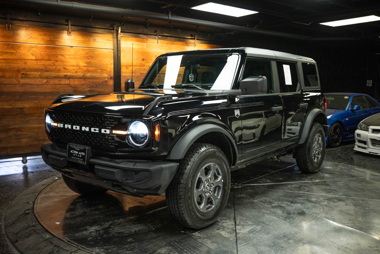 Vehicle Image 2
