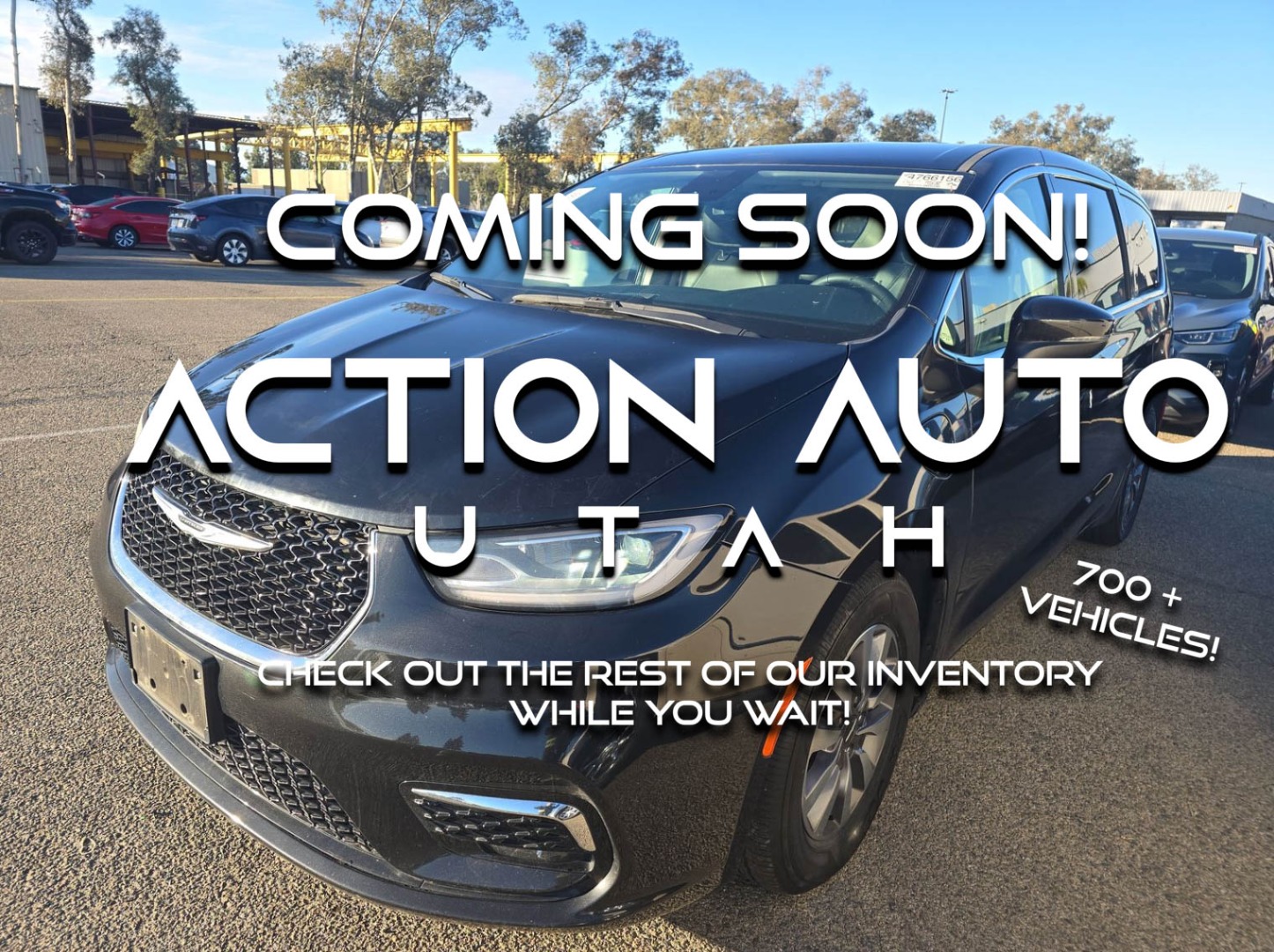 2023 Chrysler Pacifica Hybrid Touring L Hybrid's photo