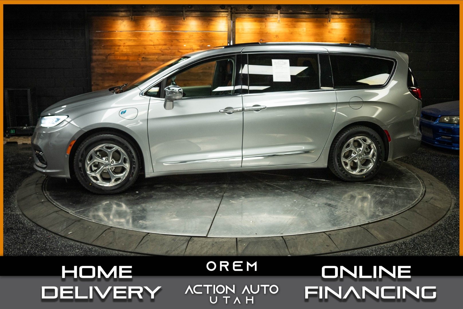2021 Chrysler Pacifica Hybrid Limited Hybrid's photo