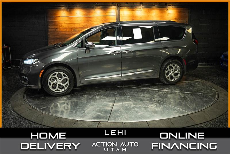 Gray 2022 Chrysler Pacifica Minivan All-Wheel Drive Automatic