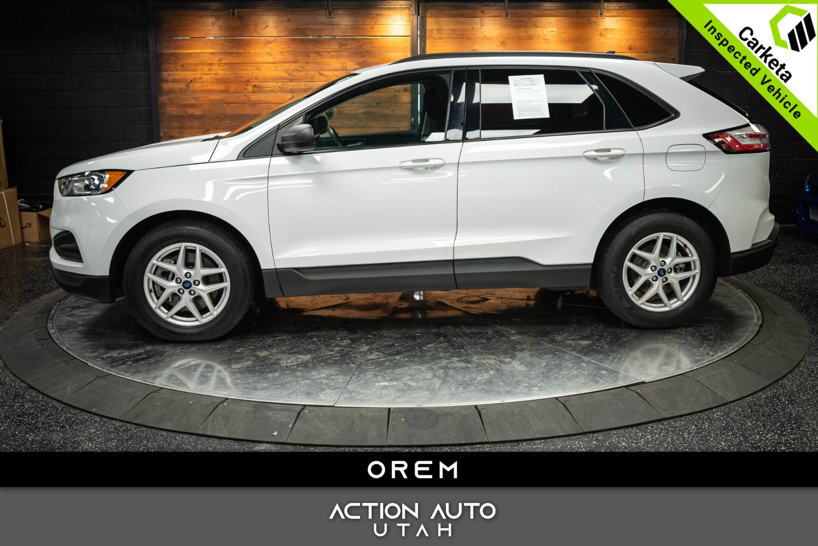 2021 Ford Edge SE's photo