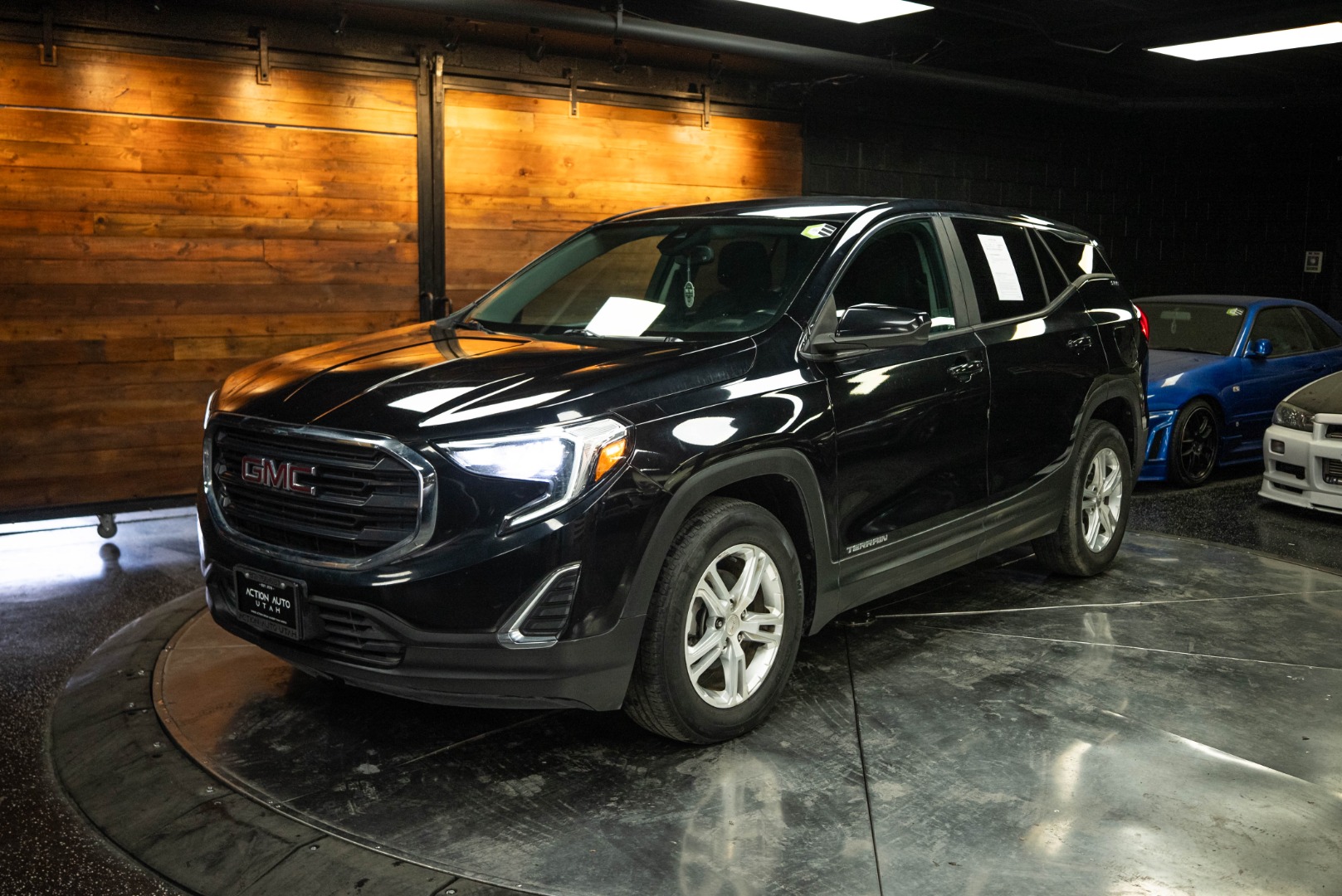 Vehicle Image 2