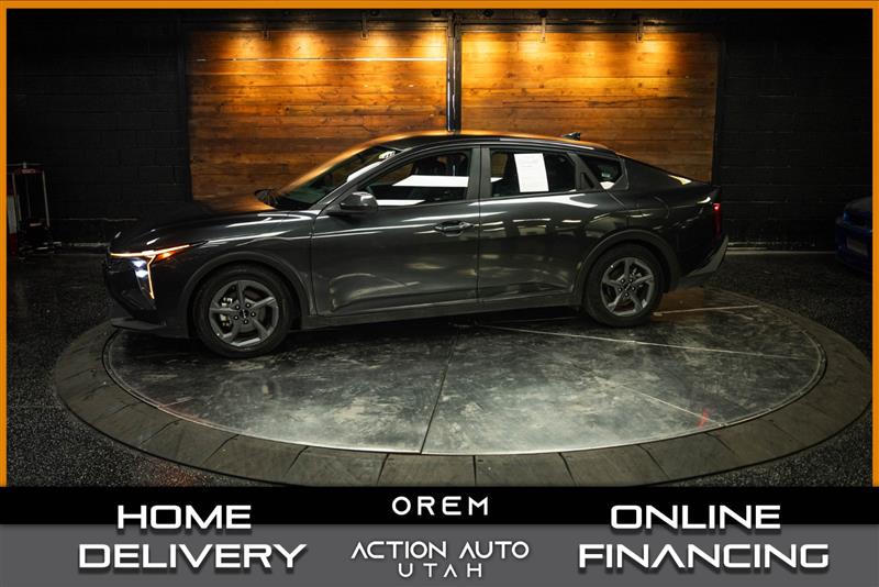 Gray 2025 Kia K4 Sedan Front-Wheel Drive Automatic