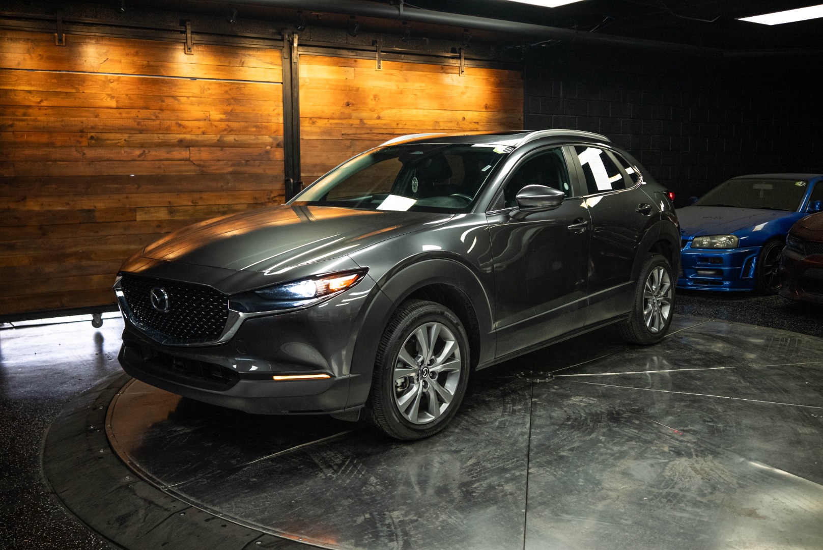 Vehicle Image 2