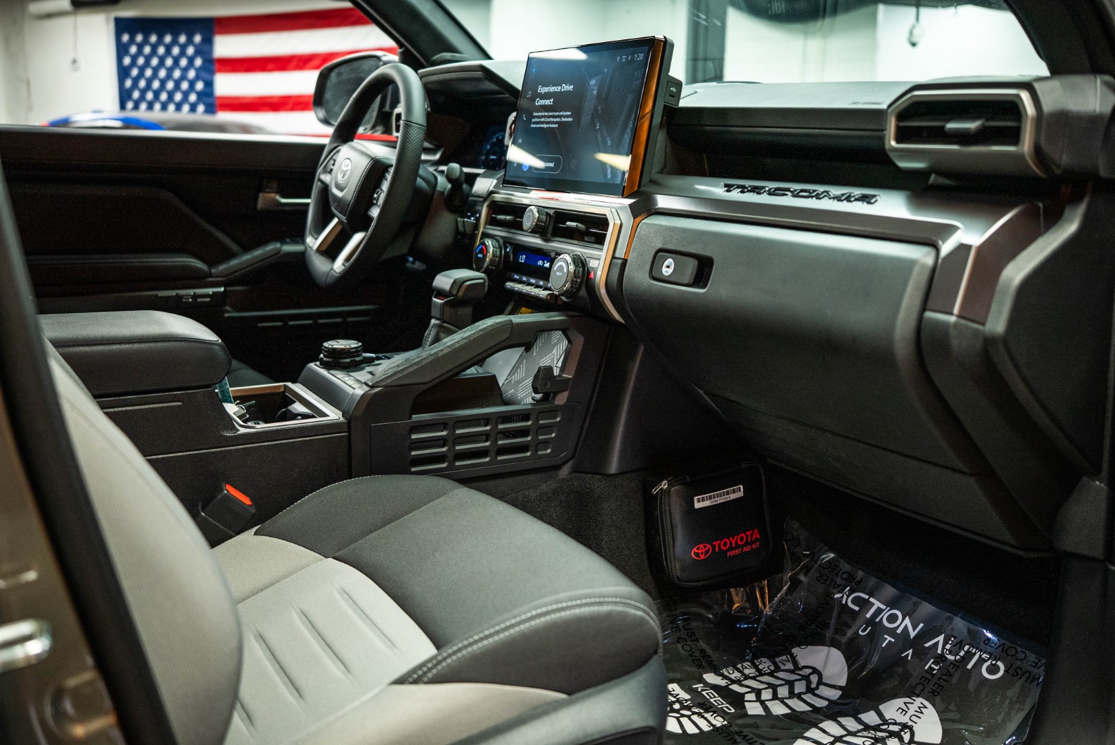 2025 Toyota Tacoma TRD Off Road - Photo 12