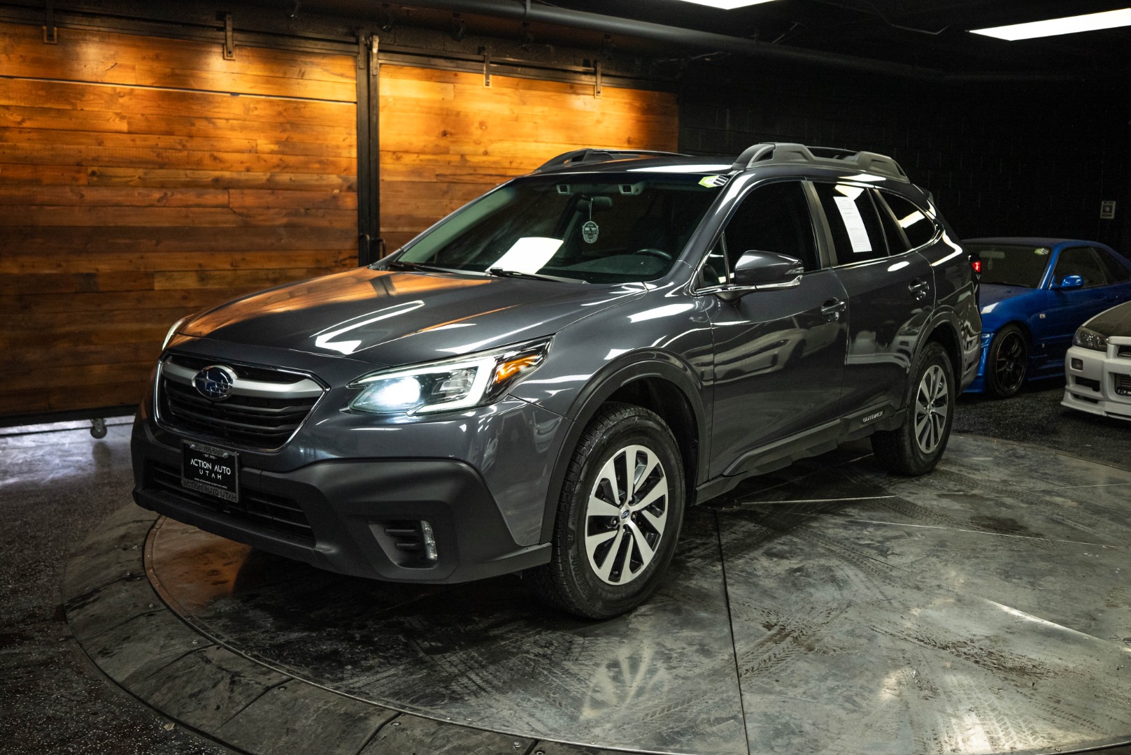 Vehicle Image 2