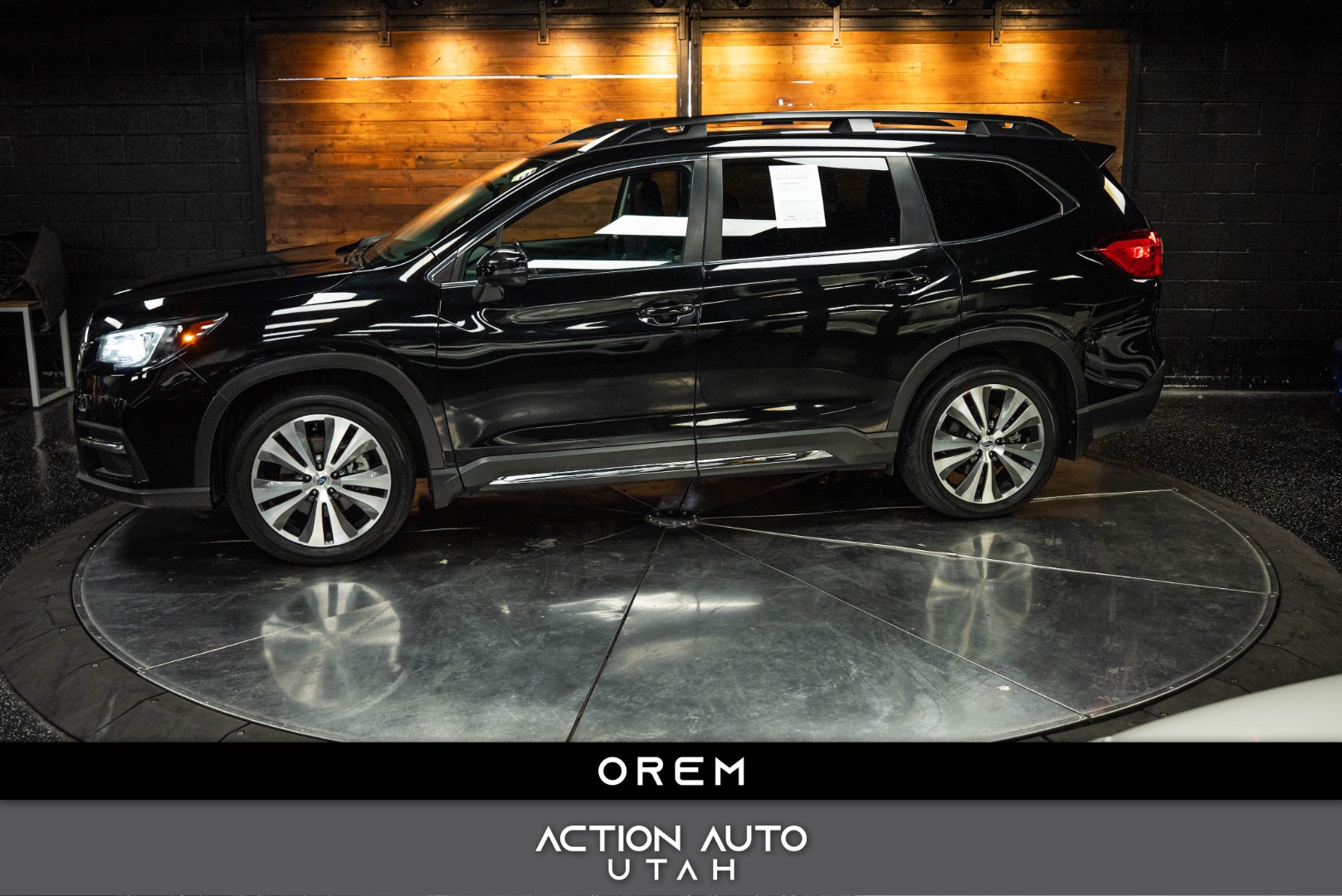 2022 Subaru Ascent Limited 7 Passenger's photo
