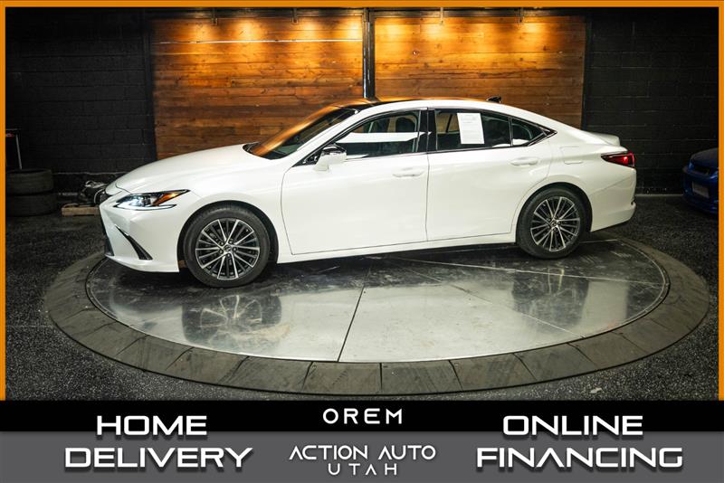 White 2022 Lexus ES Sedan Front-Wheel Drive Automatic