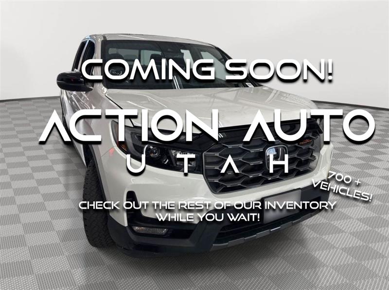 White 2024 Honda Ridgeline Pickup Truck All-Wheel Drive Automatic