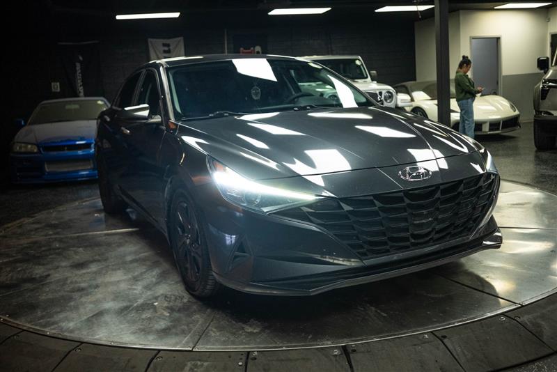 View vehicle photo 5