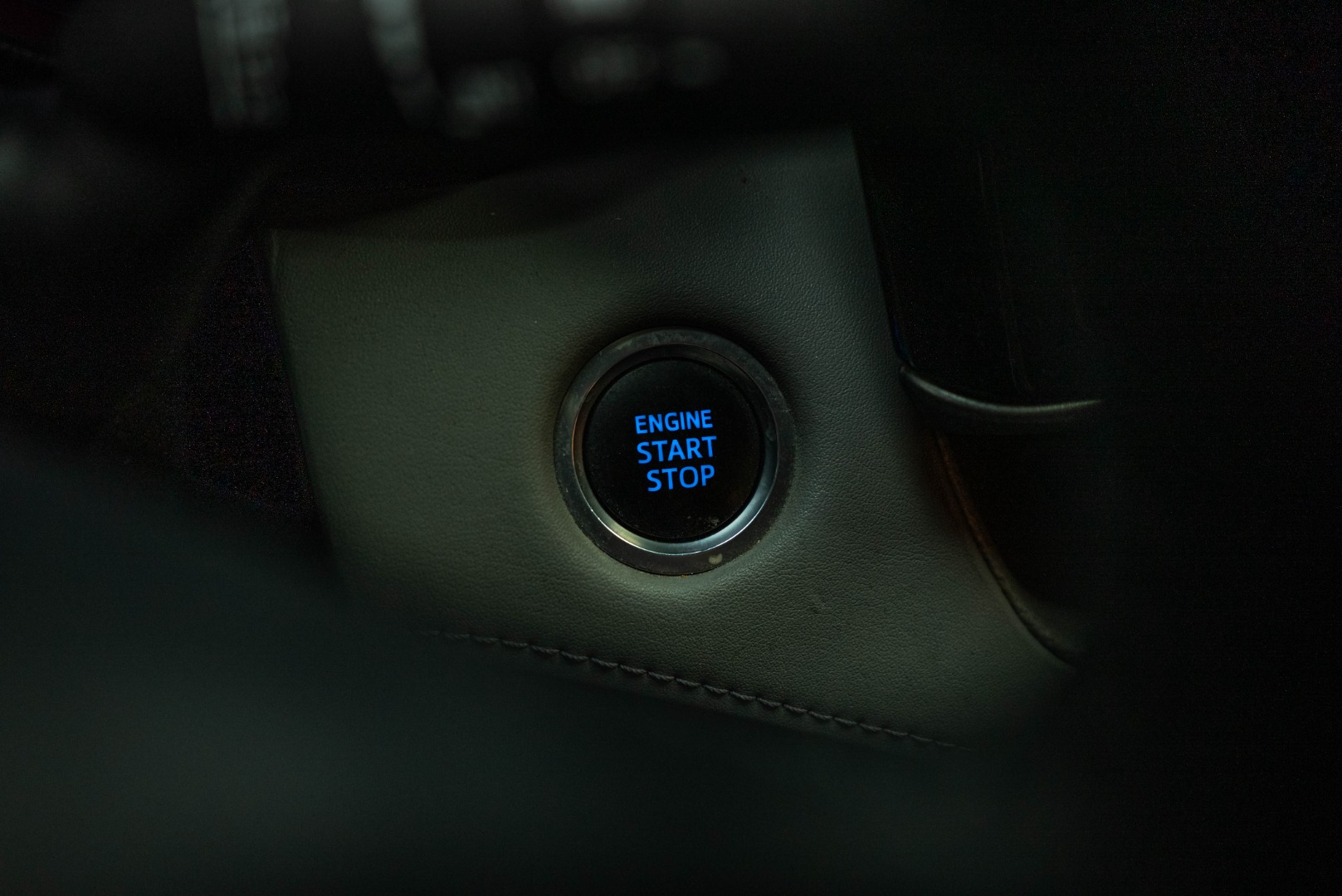 2021 Toyota Highlander LE - Photo 23