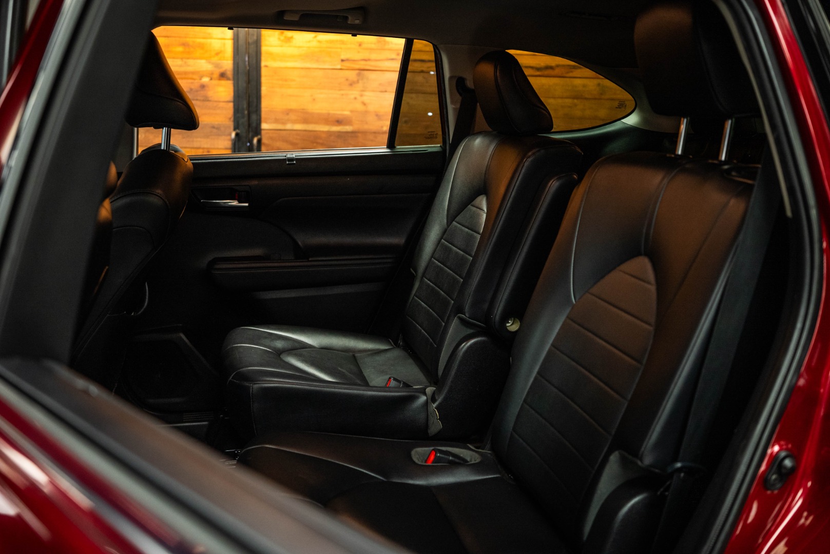 2020 Toyota Highlander XLE - Photo 11