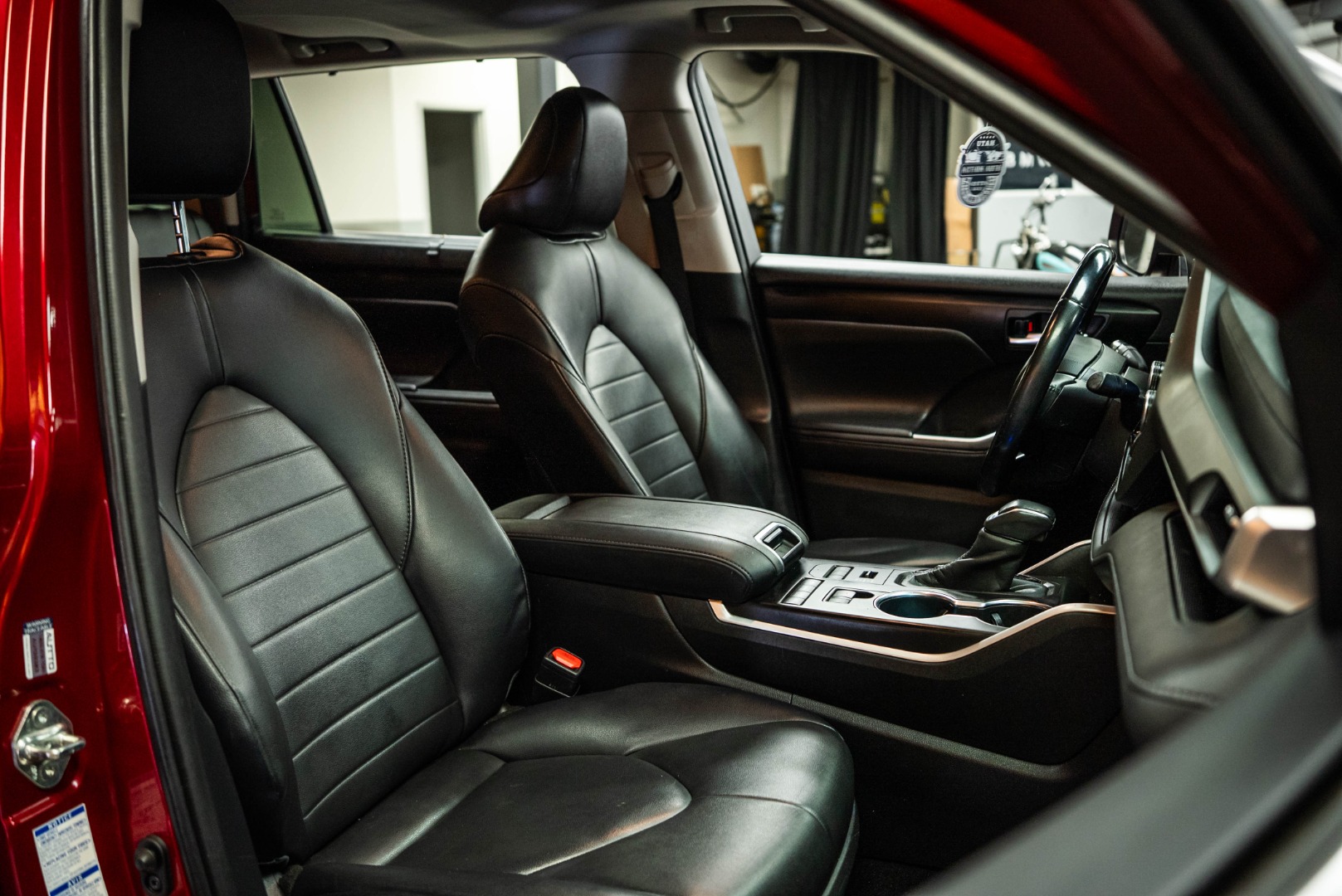 2020 Toyota Highlander XLE - Photo 15