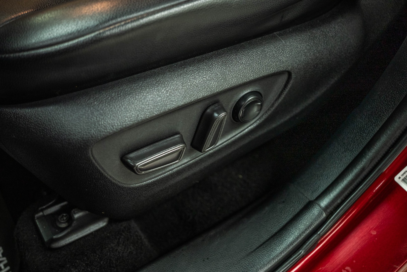 2020 Toyota Highlander XLE - Photo 16