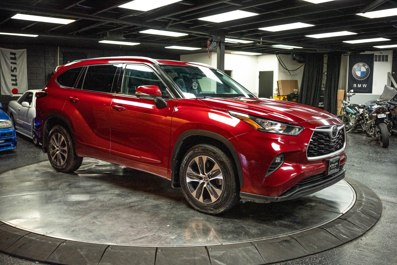 2020 Toyota Highlander XLE - Photo 5