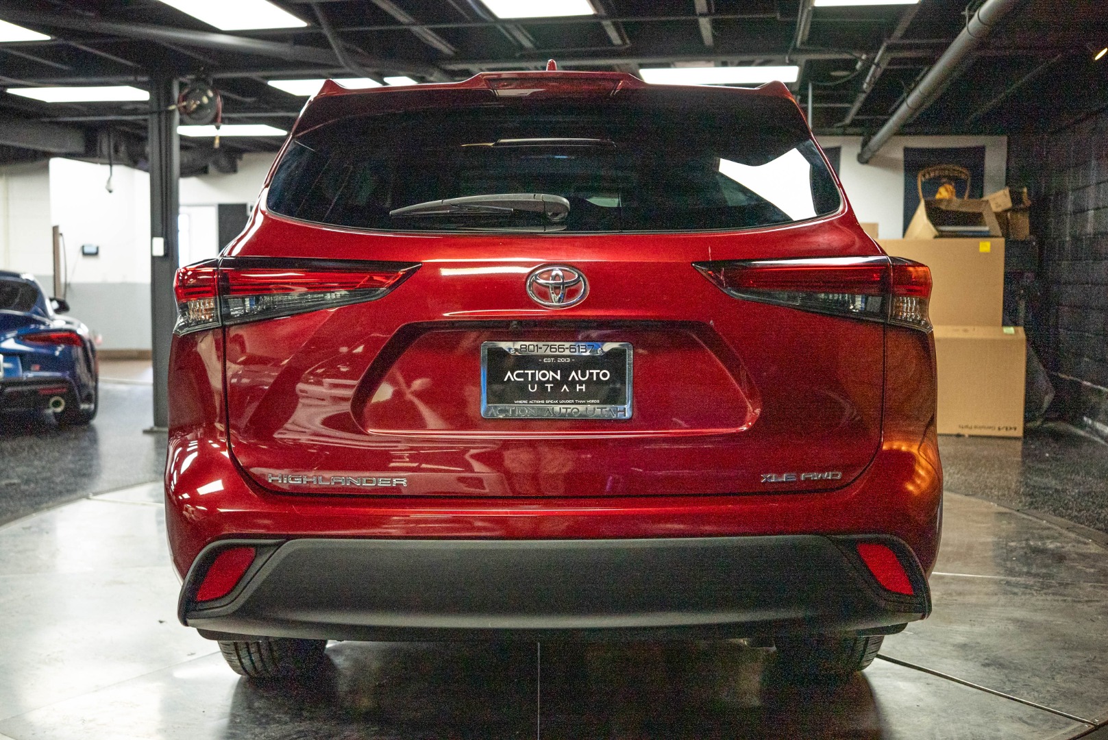 2020 Toyota Highlander XLE - Photo 6
