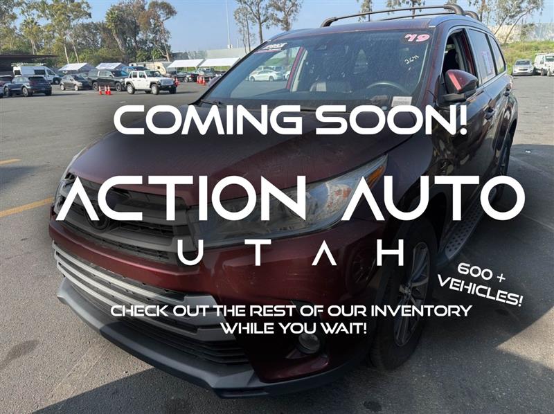 Red 2019 Toyota Highlander XLE FWD SUV / Crossover Front-Wheel Drive Automatic