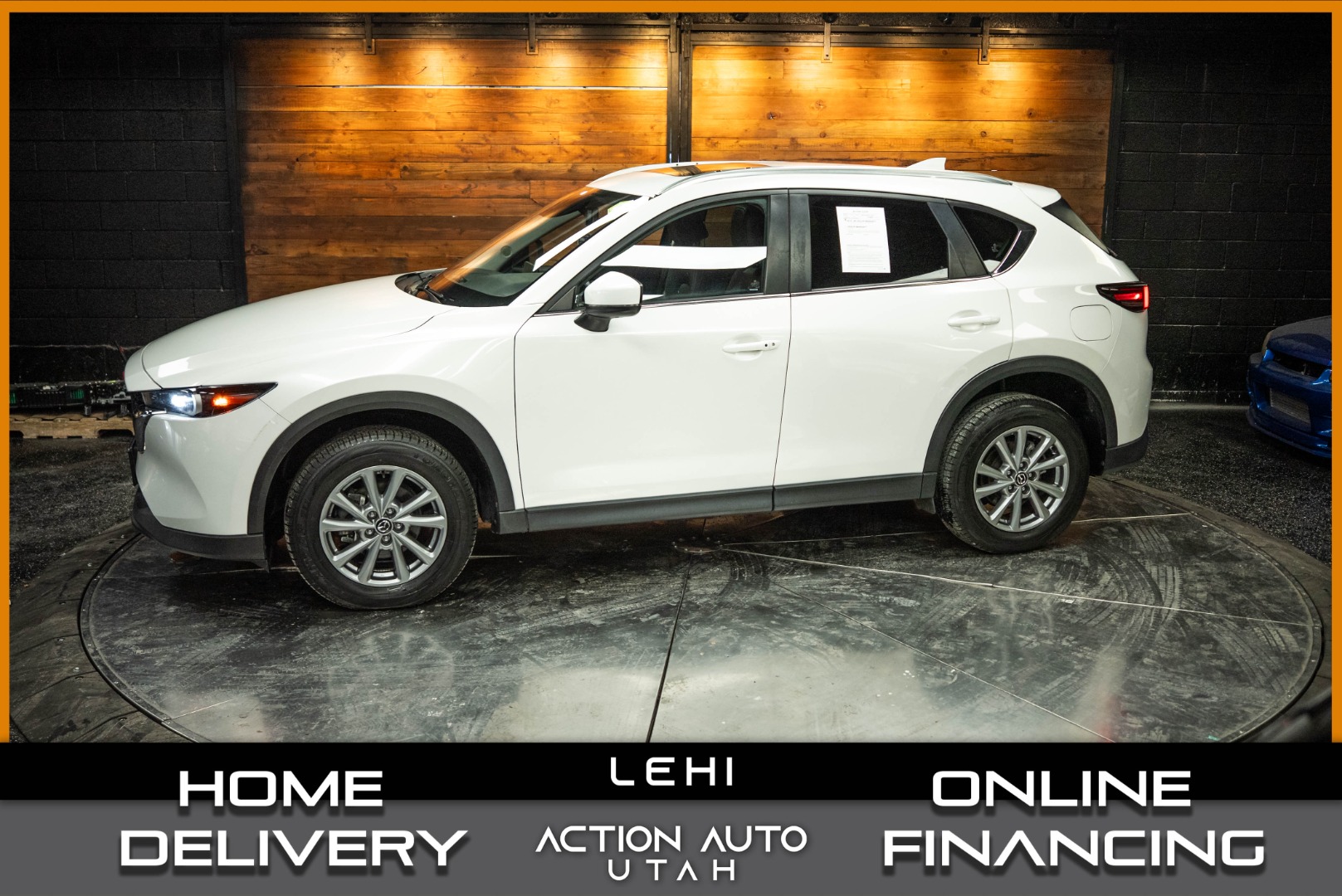 2023 Mazda CX-5 S Preferred package Auto AWD's photo