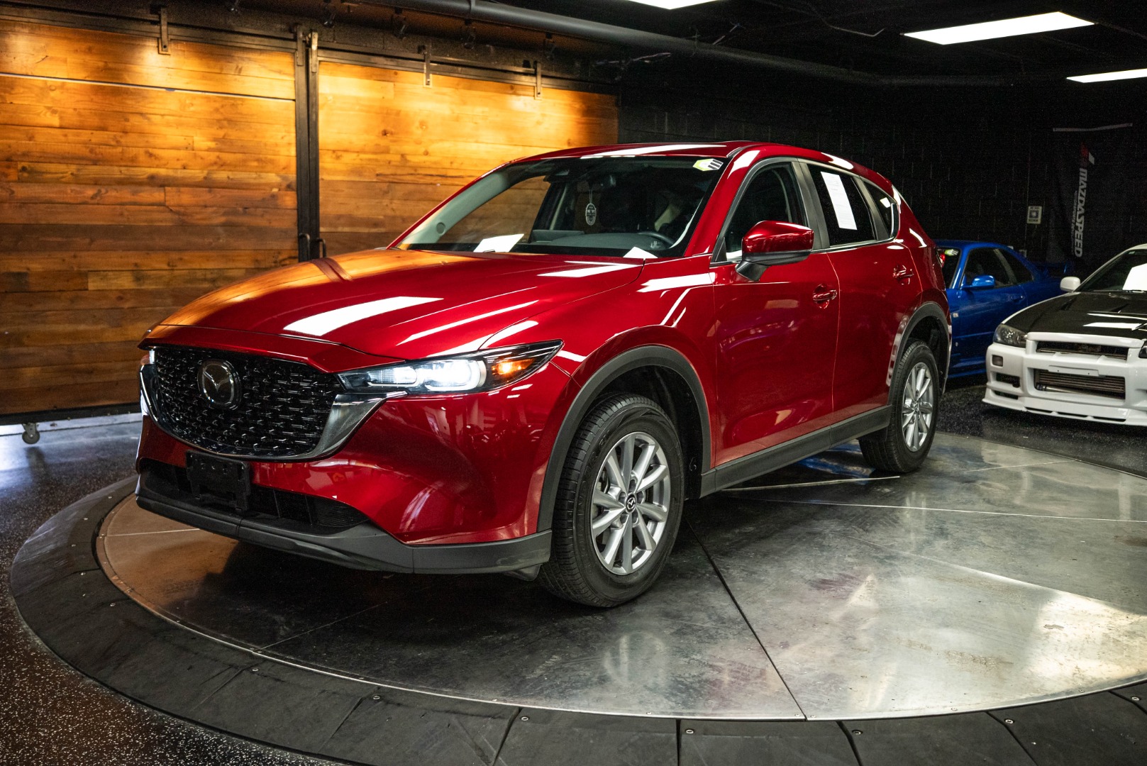 Vehicle Image 2
