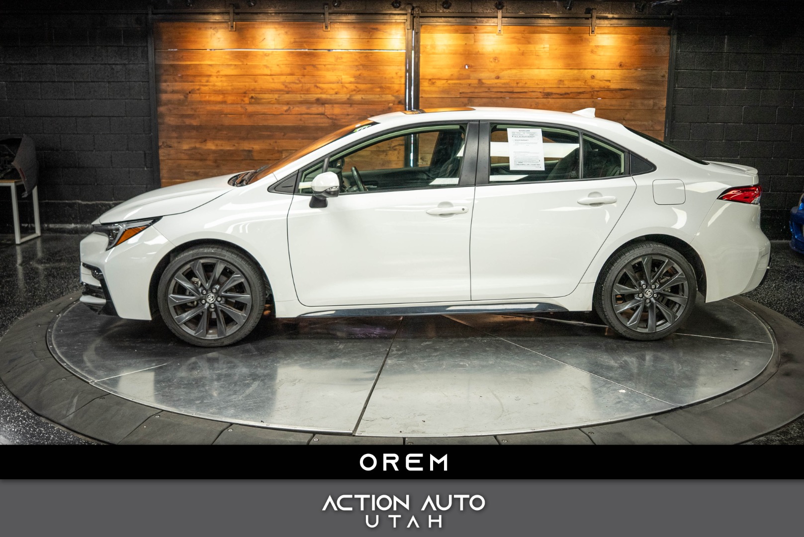 2023 Toyota Corolla SE CVT's photo