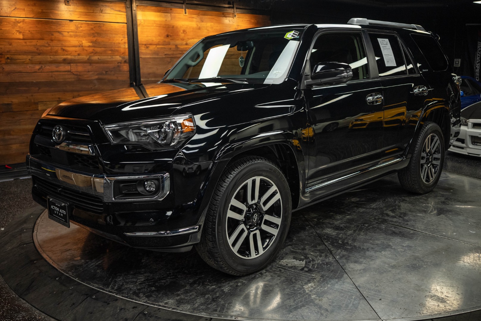 2023 Toyota 4Runner Limited - Photo 2