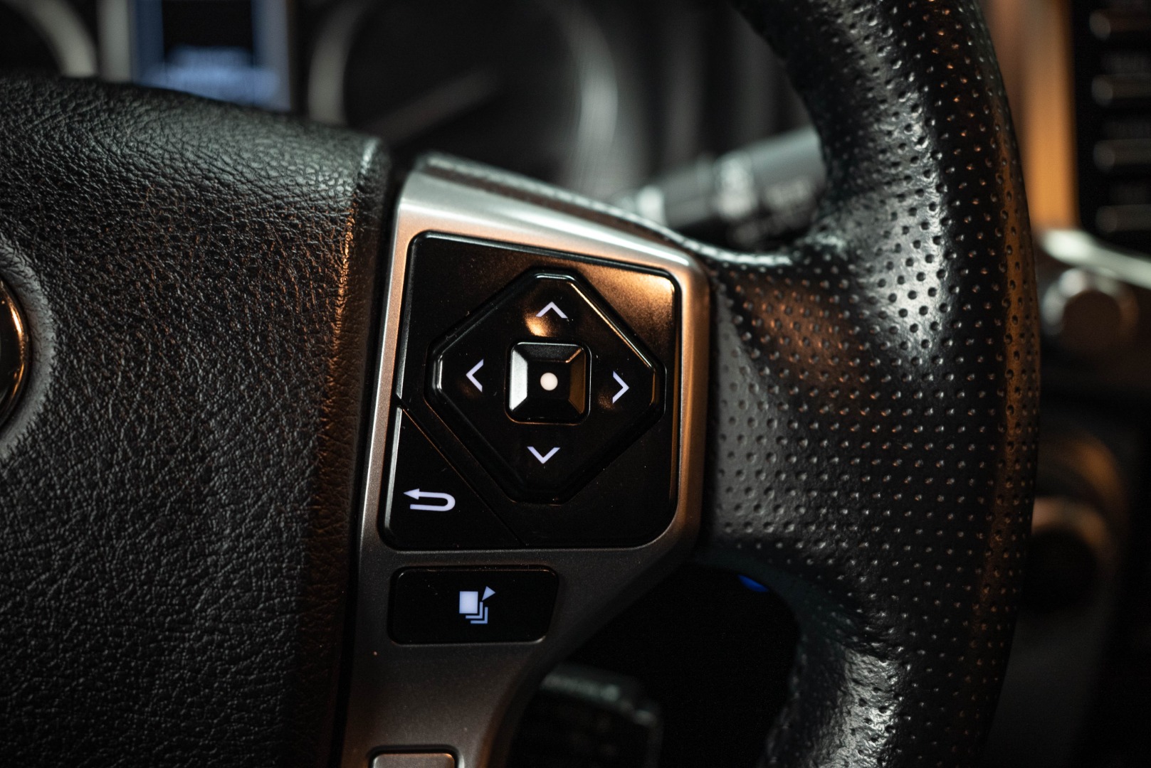 2023 Toyota 4Runner Limited - Photo 25