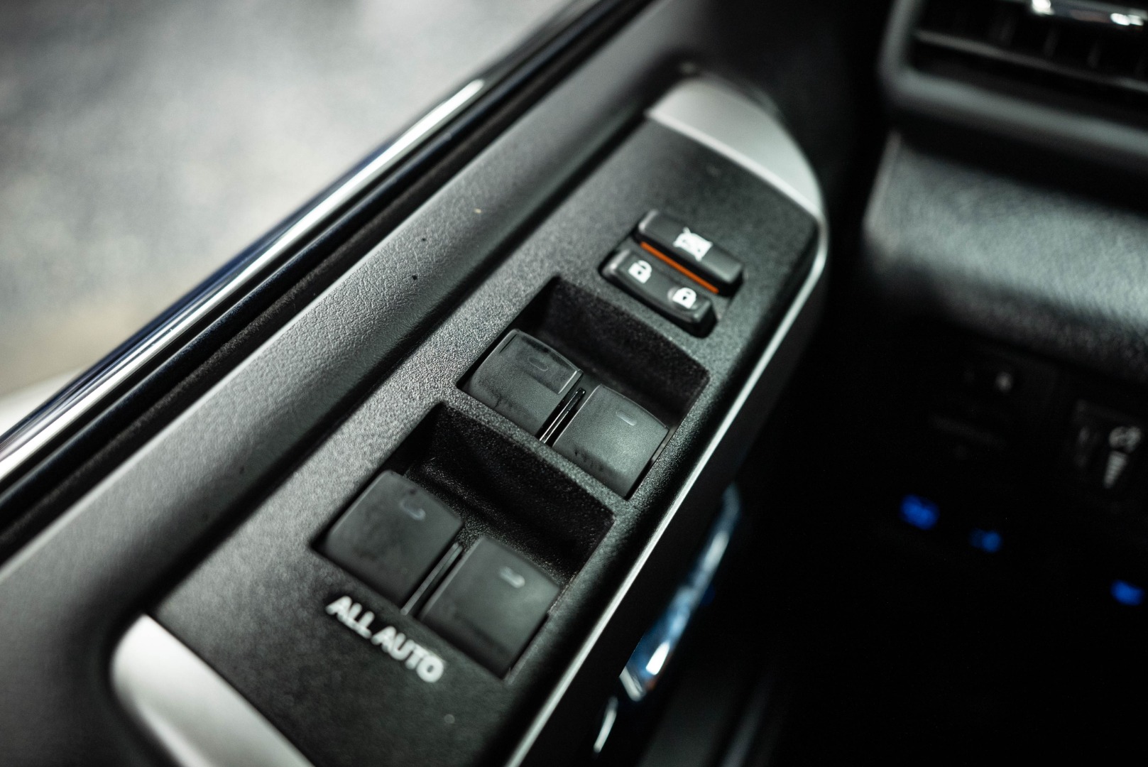2023 Toyota 4Runner Limited - Photo 28